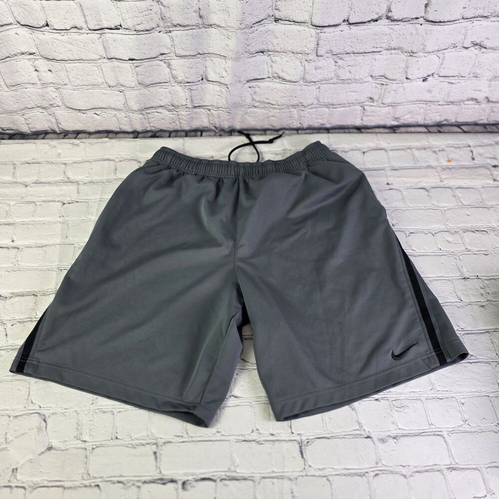 Nike Men's Large Gray Athletic Shorts
